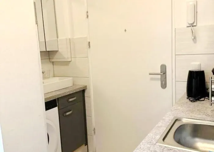 Cozy In Ottakiring Area Apartment *